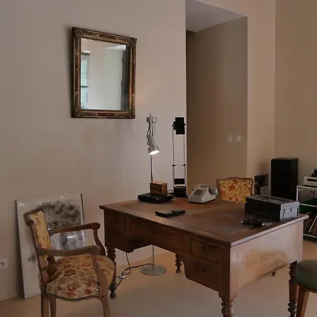 Domaine Des Pierres Rouges Villa *