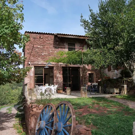 Domaine Des Pierres Rouges *