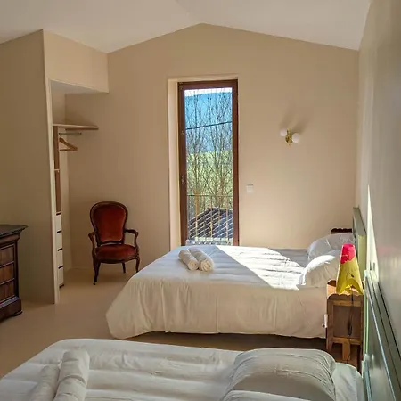Вилла Domaine Des Pierres Rouges Vabres-l'Abbaye